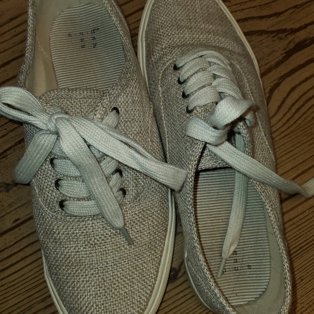Tan burlap like sneakers